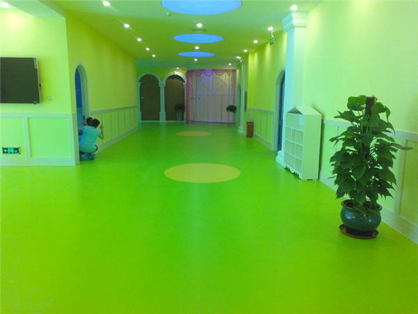 淺談：PVC地面劃痕解決方案預防事項