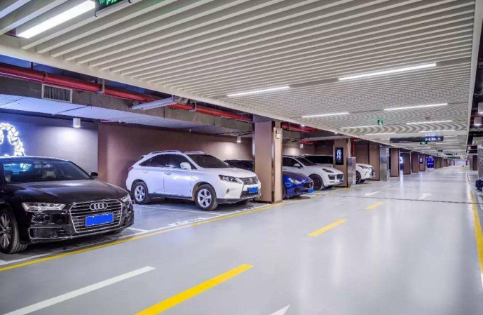 地下車庫防滑超耐磨地坪，哪家的質(zhì)量比較好值得信任和選擇？