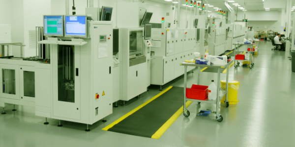 機(jī)房使用環(huán)氧防靜電地坪