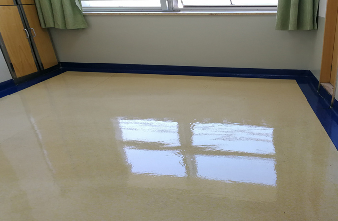 醫(yī)院病房塑立得對(duì)塑膠地板保養(yǎng)翻新后