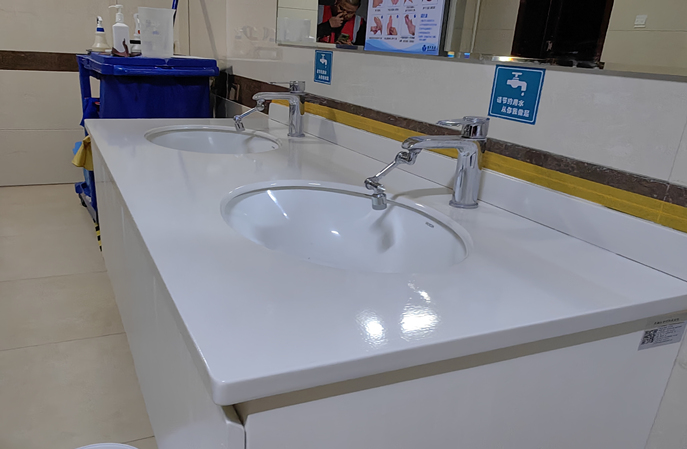 塑立得對洗手池臺面翻新保養(yǎng)后