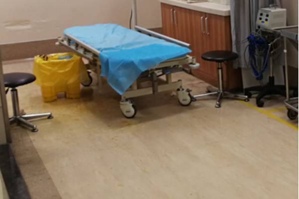 導致醫(yī)院地面需要翻新最大隱患竟然是醫(yī)院的垃圾桶