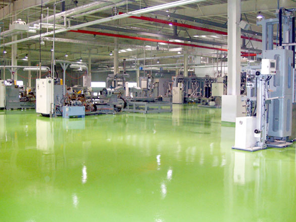 聚氨酯超耐磨地坪在工業(yè)廠房車間的應(yīng)用,航特地坪