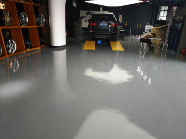 水泥基地面開裂翻新后 水泥基地面開裂翻新后