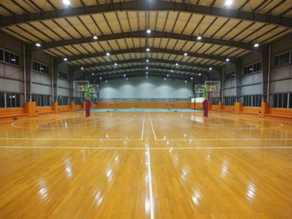 老舊體育館地面翻新效果圖