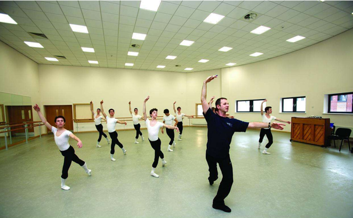 學(xué)校教室專用地板材料保護(hù)衛(wèi)士你了解嗎?北京學(xué)校教室地坪