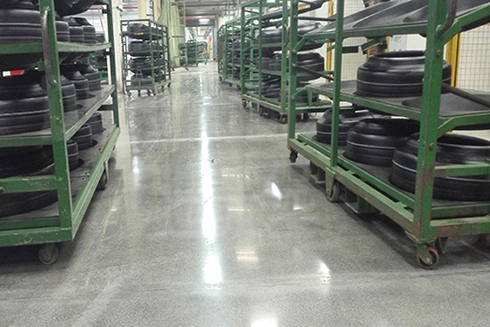 環(huán)氧舊地面翻新改造